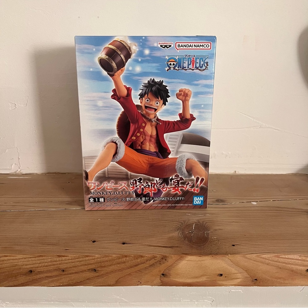 NEW One Piece Monkey D. Luffy It's A Banquet!! Figure Bandai.